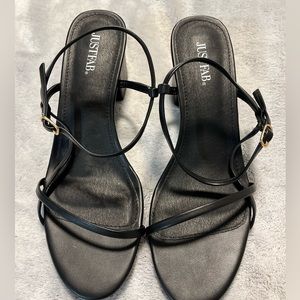 Black JustFab dress sandal heel.